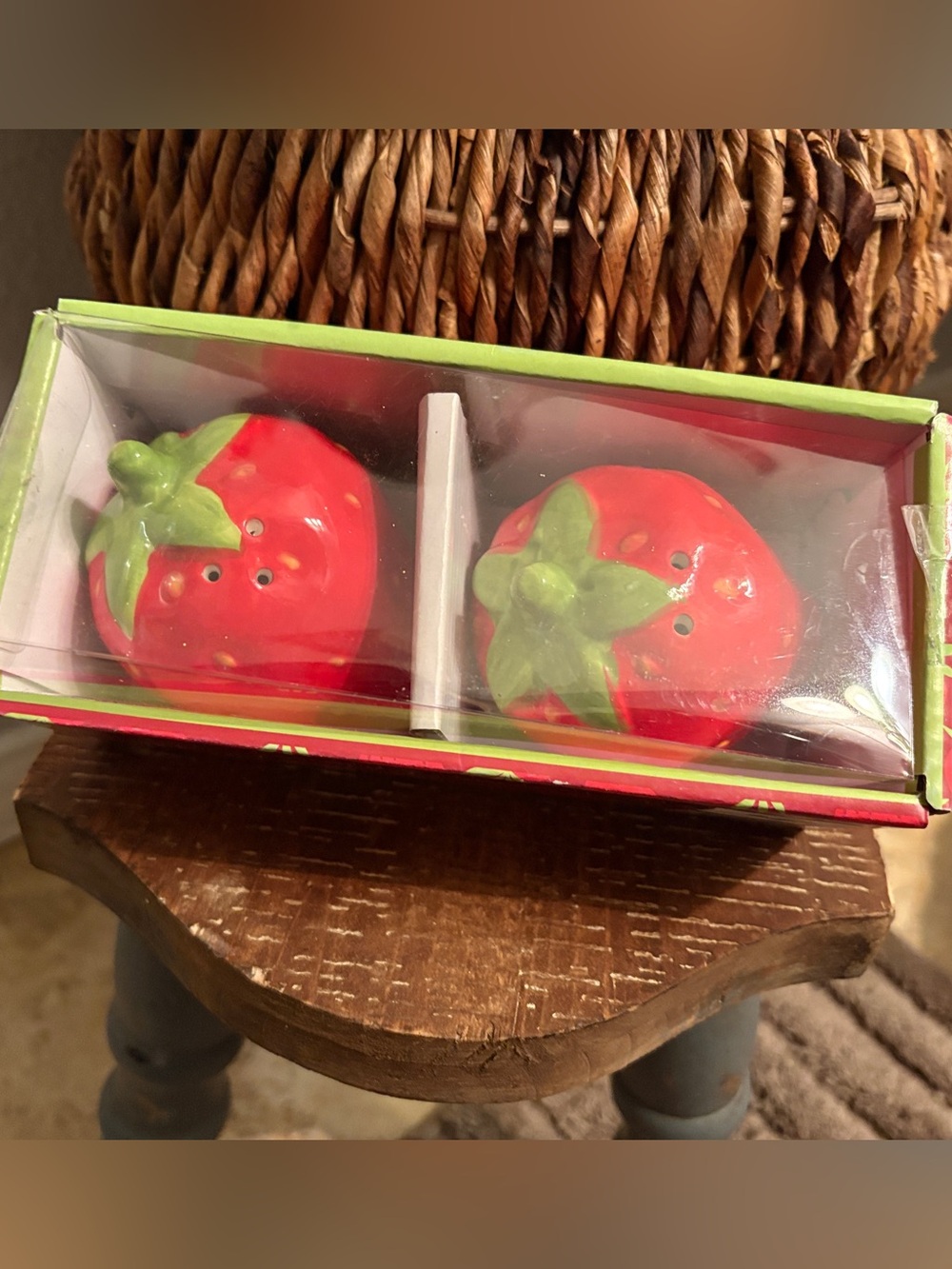 Tomato Red Ceramic Salt and Pepper Shaker Set - Green Leaf Accent